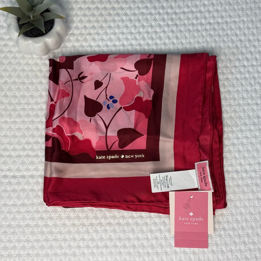 Kate Spade Nauveau Bloom Square Silk Scarf NWT 100% Silk - Picture 2 of 6